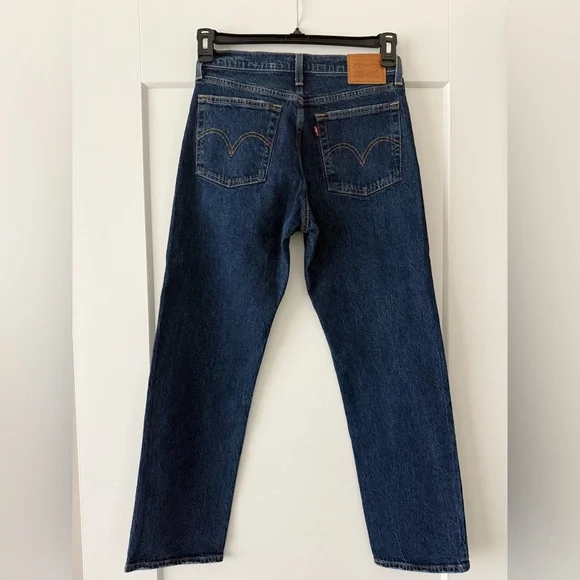 Levi's Wedgie Straight Fit Women's Jeans - Picture 3 of 5